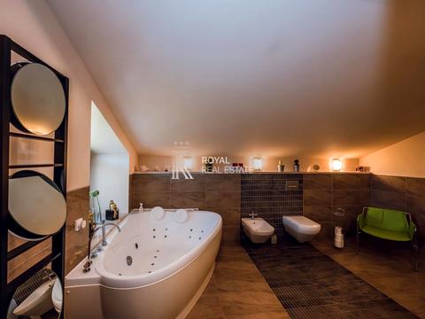 будинок за адресою с. Хотянівка, Центральна вул., 5