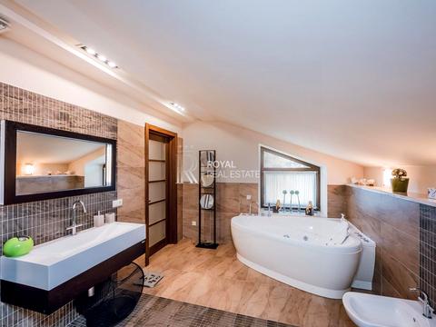 будинок за адресою с. Хотянівка, Центральна вул., 5