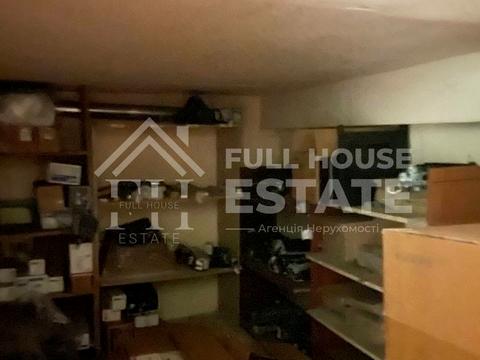 комерційна за адресою Бессарабська пл., 5