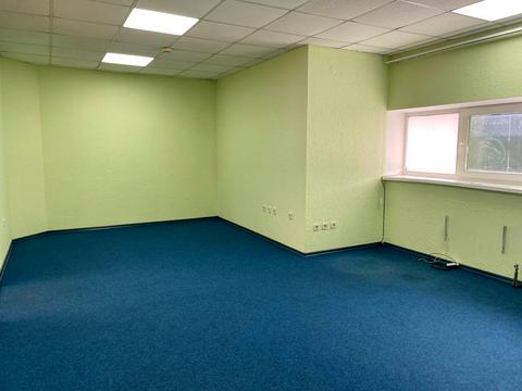 комерційна за адресою Гайдамацька вул. (Марфи Струтинської), 21