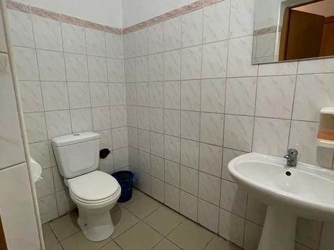 комерційна за адресою Гайдамацька вул. (Марфи Струтинської), 21