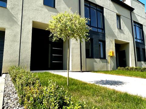 дом по адресу Хмельницького