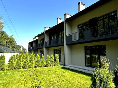 дом по адресу Хмельницького