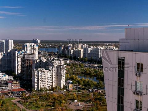 комерційна за адресою Срібнокільська вул., 1