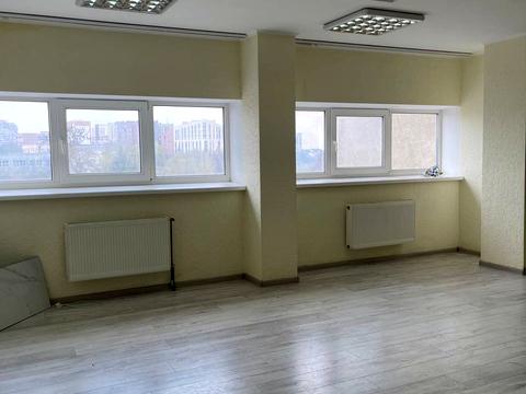 комерційна за адресою Гайдамацька вул. (Марфи Струтинської), 21