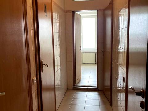 комерційна за адресою Гайдамацька вул. (Марфи Струтинської), 21