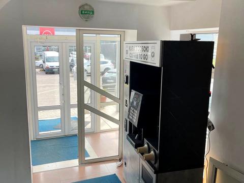 комерційна за адресою Гайдамацька вул. (Марфи Струтинської), 21