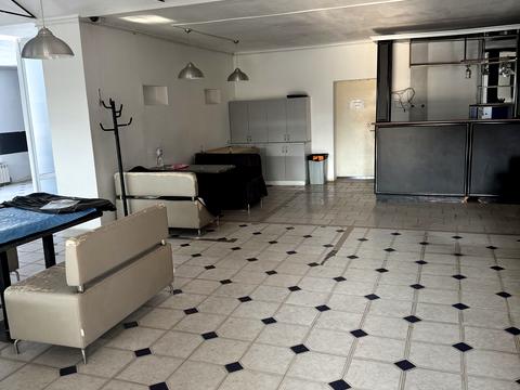 комерційна за адресою Соборна пл. (Леніна), 147 А