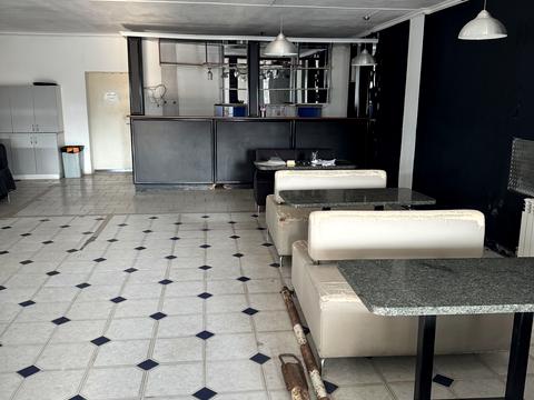 комерційна за адресою Соборна пл. (Леніна), 147 А