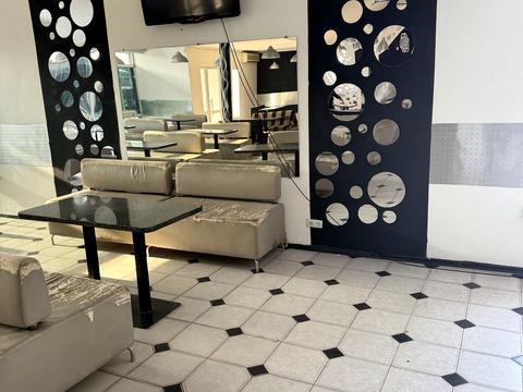 комерційна за адресою Соборна пл. (Леніна), 147 А