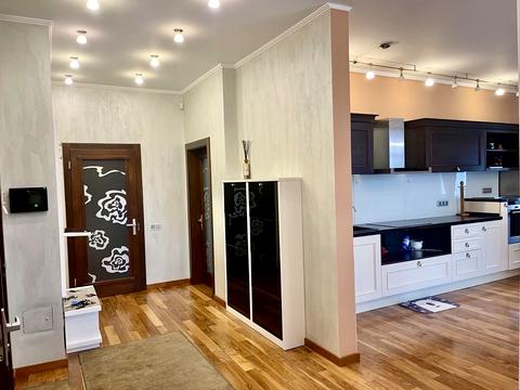 квартира за адресою Лабораторна вул., 8