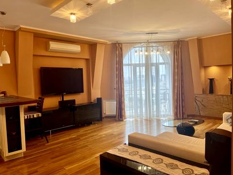 квартира за адресою Лабораторна вул., 8