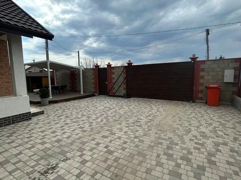 будинок за адресою Райдужна вул., 21