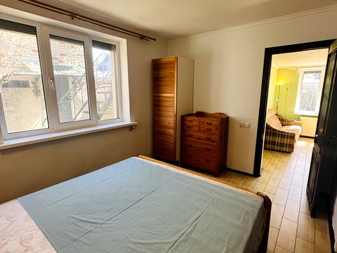 будинок за адресою Крикуненка, 37