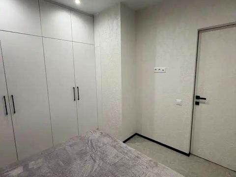 квартира по адресу Мольера ул., 77