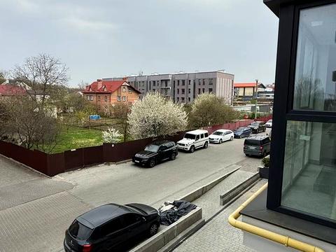 комерційна за адресою Щирецька вул., 23