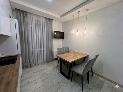 квартира за адресою Анатолія Лабунського вул., 4