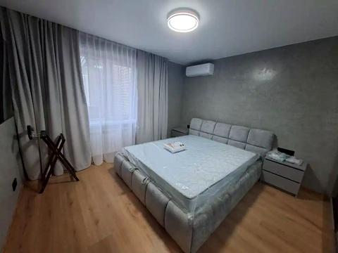 квартира за адресою Володимира Антоновича вул. (Свердлова), 4