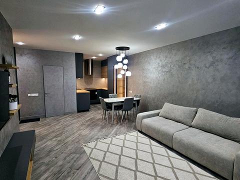 квартира за адресою Салютна вул., 2к3