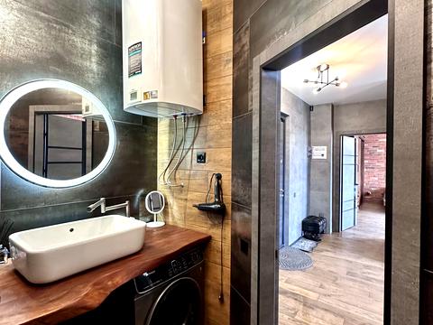 квартира за адресою Дмитра Яворницького просп. (Карла Маркса), 100