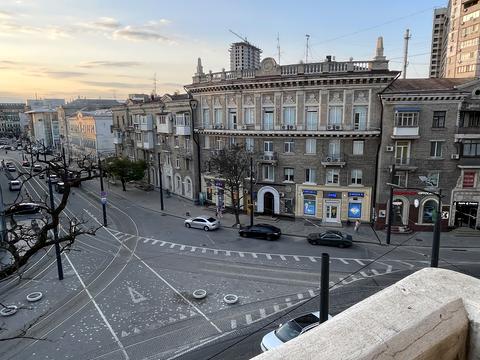 квартира за адресою Дмитра Яворницького просп. (Карла Маркса), 46