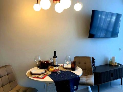 квартира за адресою Причальна вул., 14