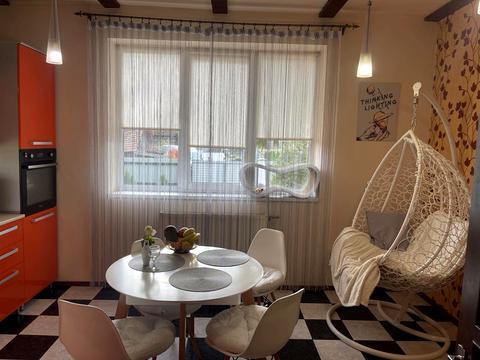 будинок за адресою Головна