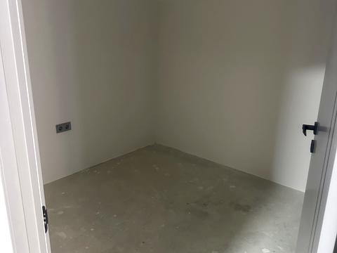 коммерческая по адресу Ужгородська, 7