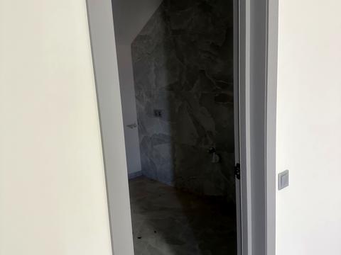 коммерческая по адресу Ужгородська, 7