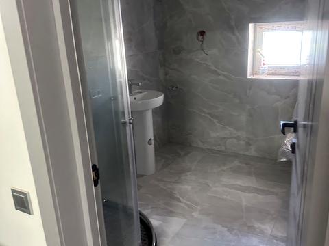 коммерческая по адресу Ужгородська, 7