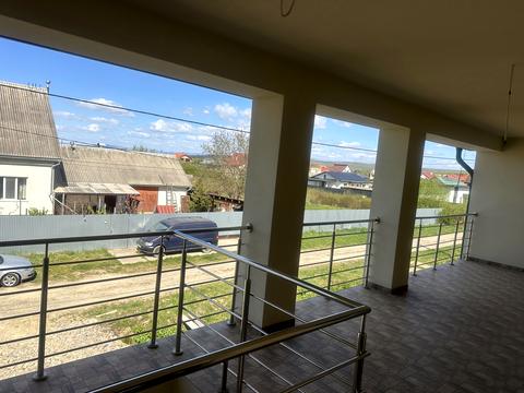 коммерческая по адресу Ужгородська, 7