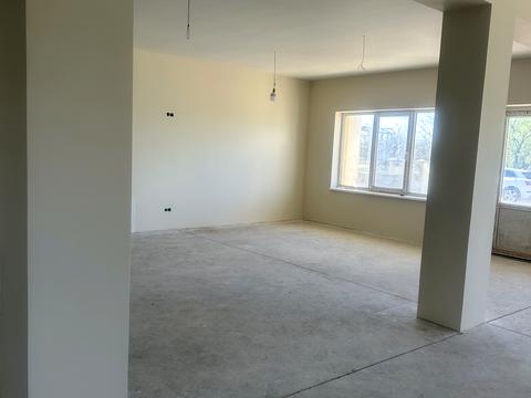 коммерческая по адресу Ужгородська, 7