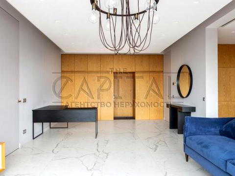 квартира за адресою Дніпровська набережна вул., 14