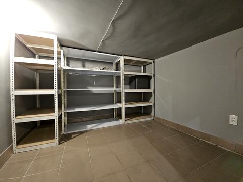 коммерческая по адресу Левка Лукʼяненка ул. (Василия Жуковского), 2є