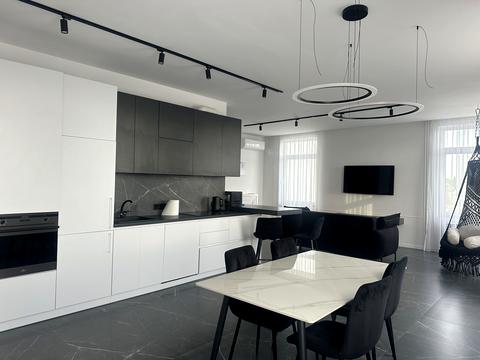 квартира за адресою Закарпатська вул., 21