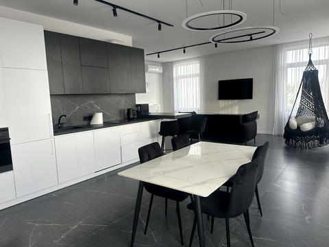 квартира за адресою Закарпатська вул., 21