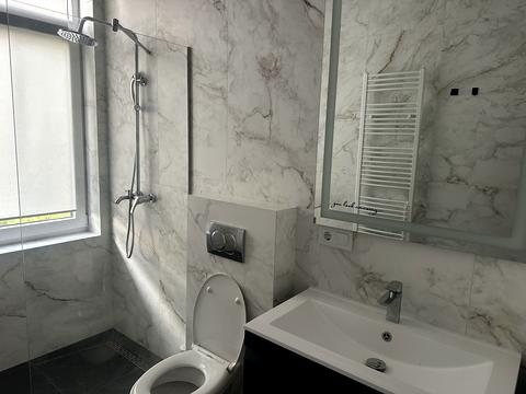 квартира за адресою Закарпатська вул., 21