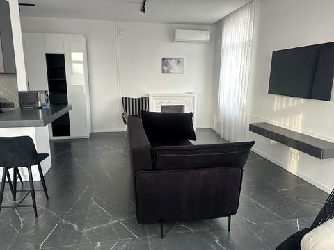 квартира за адресою Закарпатська вул., 21