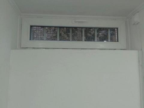 комерційна за адресою Євгена Гладишевського вул., 15