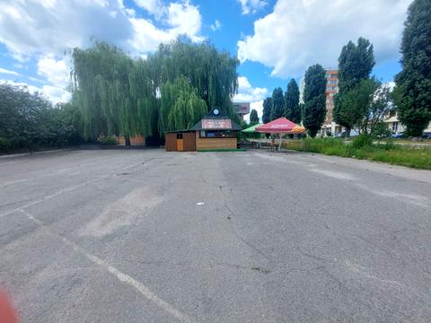 комерційна за адресою Виставкова, 1