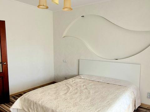 квартира за адресою Анни Ахматової вул., 48