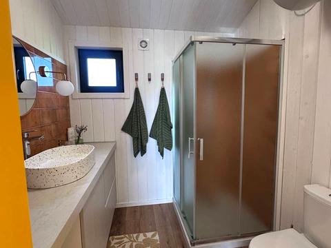 дом по адресу Набережна