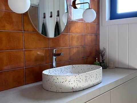 дом по адресу Набережна