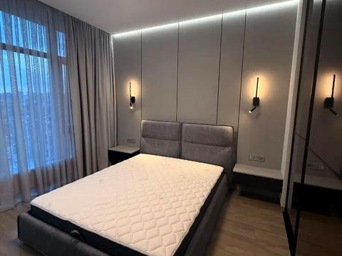 квартира по адресу Кучеревського бульв., 1