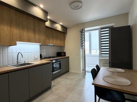 квартира за адресою 24 Серпня вул., 24