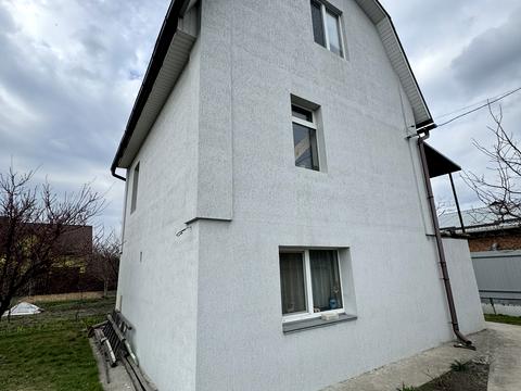 будинок за адресою Трояндова вул., 11