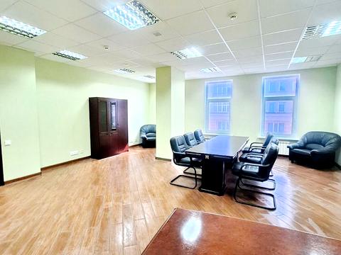 комерційна за адресою Саксаганського вул., 123