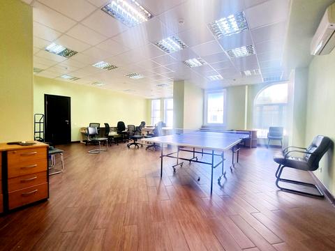 комерційна за адресою Саксаганського вул., 123