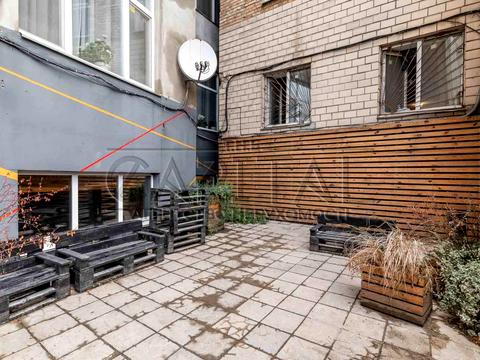 комерційна за адресою Січових Стрільців вул. (Артема), 53