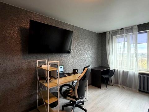 квартира за адресою Довженка вул., 16